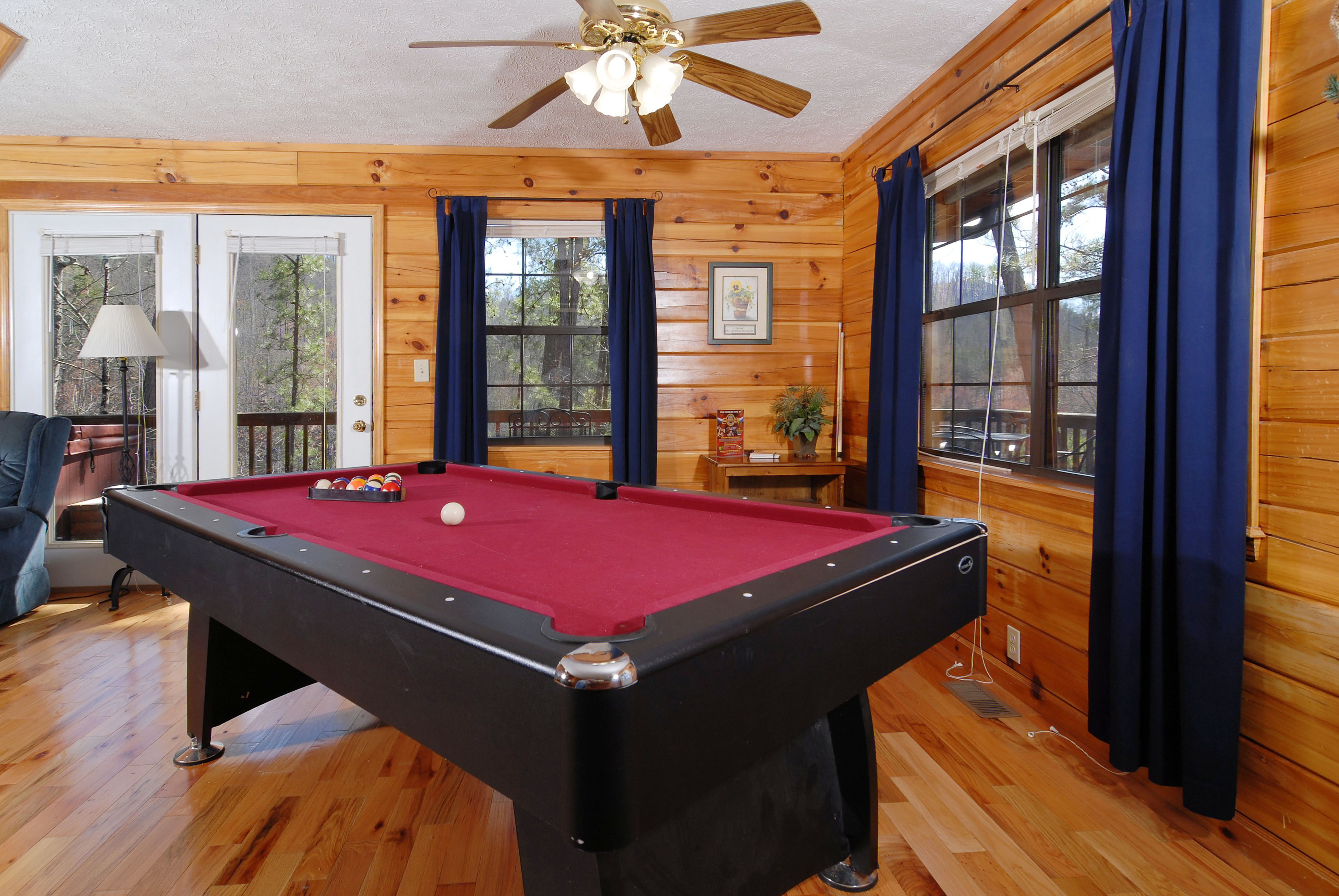 Pigeon Forge TN Vacation Chalet Two Bedroom Rental Pool Table